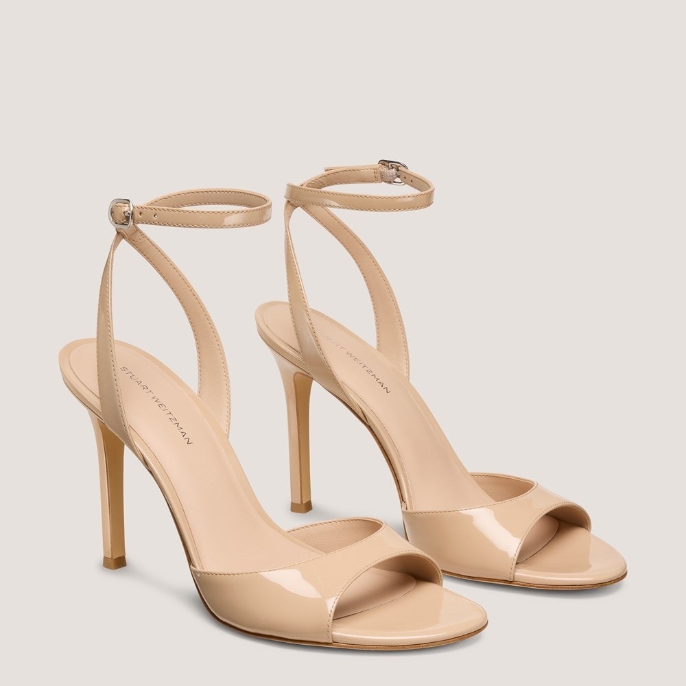 Stuart Weitzman Beige Jones II Beige Patent Leather Heel Sandal size 9.5